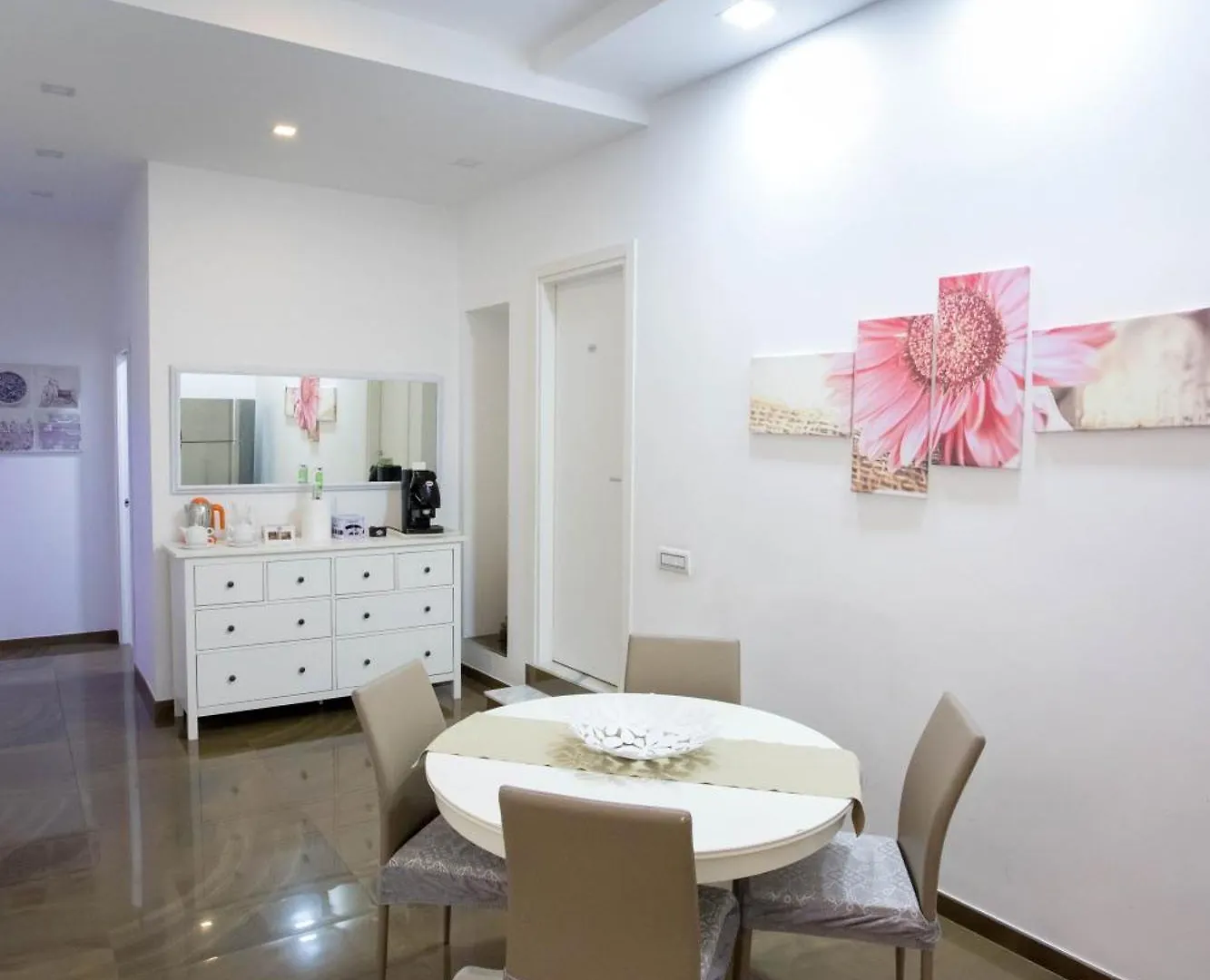Palazzo 15 Napoli Bed and Breakfast 0*, Neapel