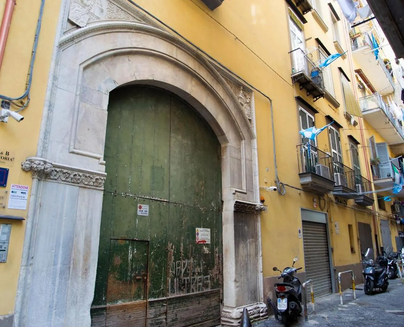 Palazzo 15 Napoli Bed & Breakfast  Naples